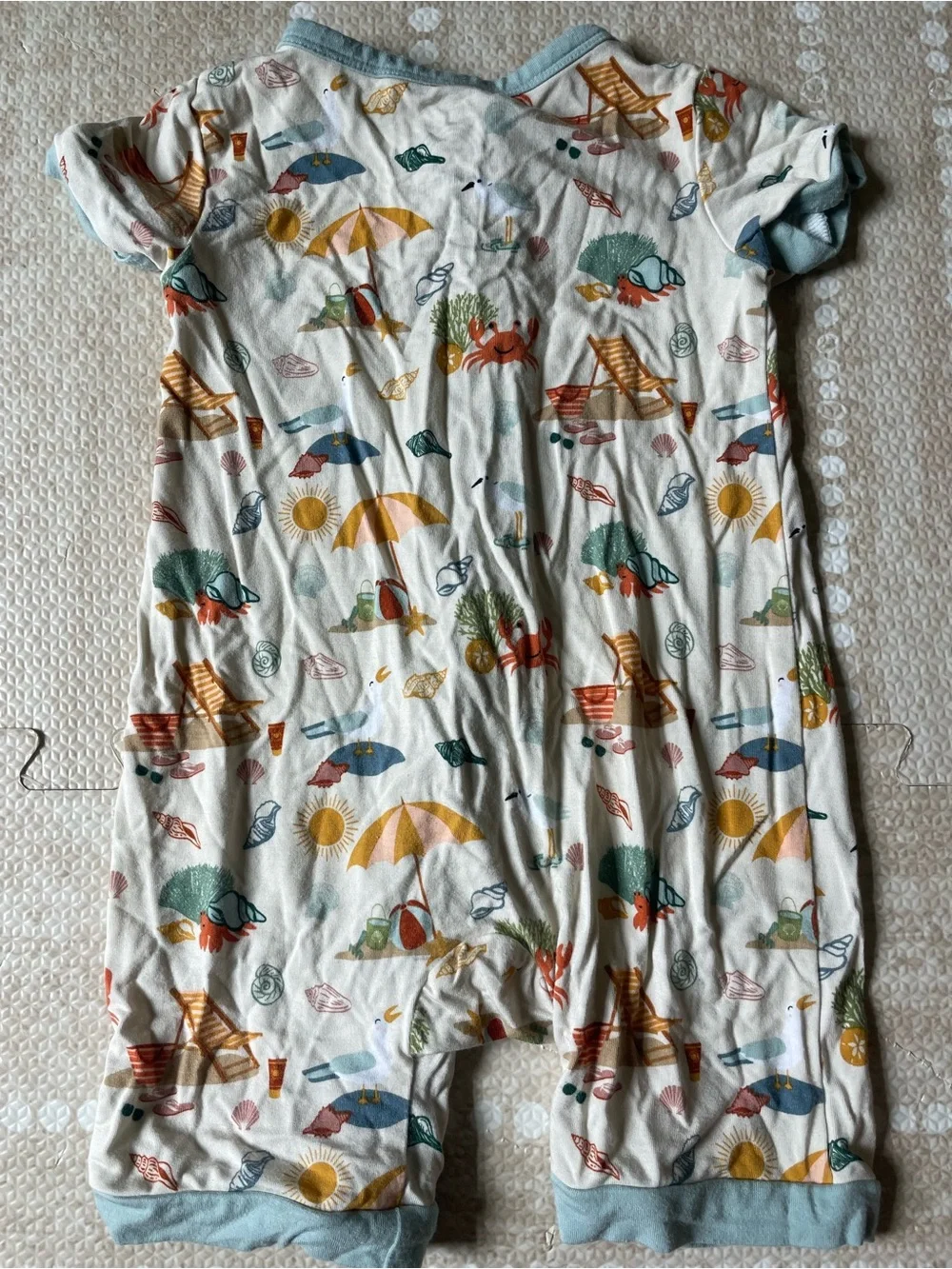 Baby Short-Sleeve Zip Romper Onesie in Light Blue Trim with Beach Print